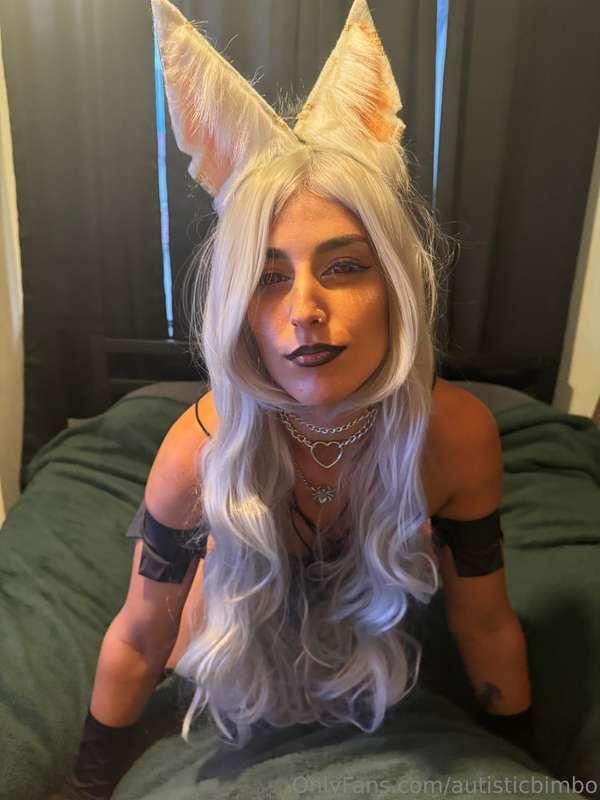 Happy Halloween from Loona🩵 DM me if you want this full bund..
