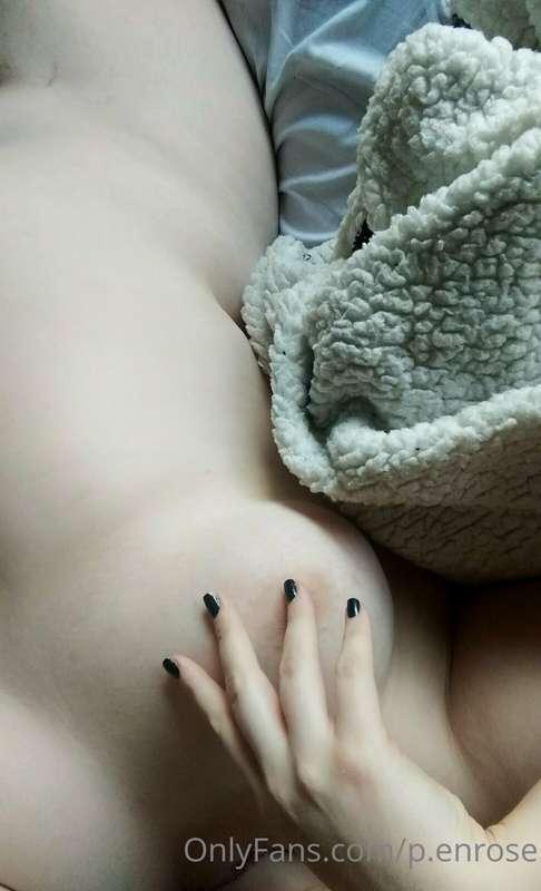 Soft squishies, naked and fondling my soft soft squish mmmm