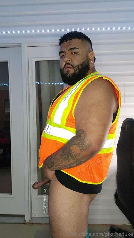 Just got off work and I need my dick serviced