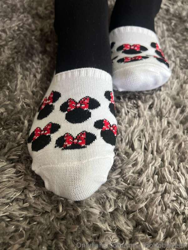 mrs_footjobqueen image #0