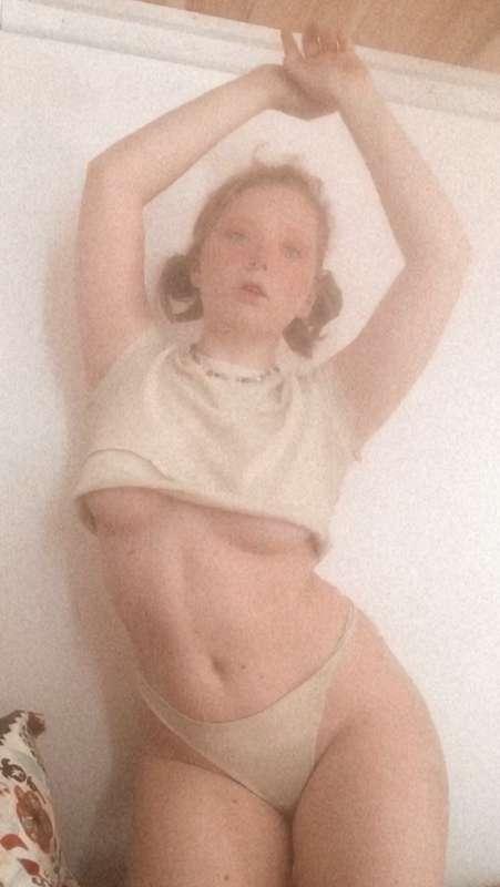 redheadalana image #2