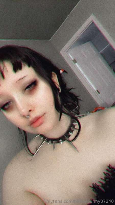 I got new outfits 🖤 I can’t wait to make more content in the..