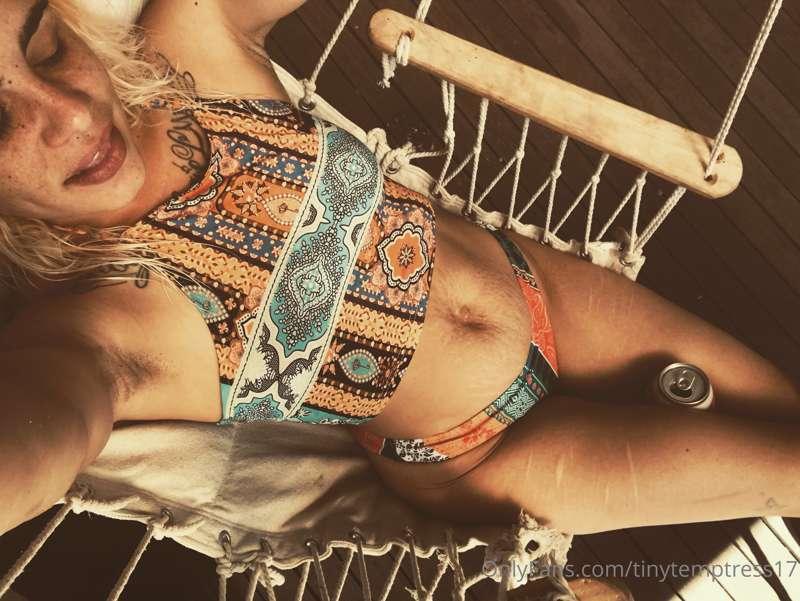 did you miss me? Im only active on my VIP page now! 
@tinyte..