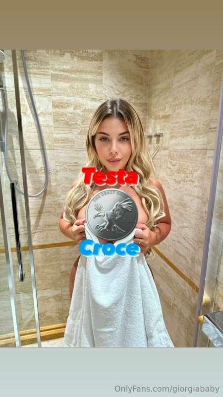 ***TESTA O CROCE***😏
Gira la monetina ***TIPPANDO QUI SOTTO*..