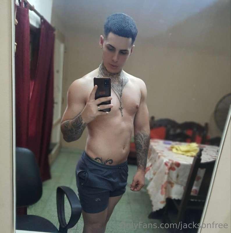 ⛓️Whatever you want I'll give it to you, I can be your gay⛓️..