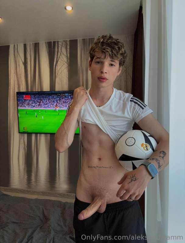 play soccer together? ⚽️ 