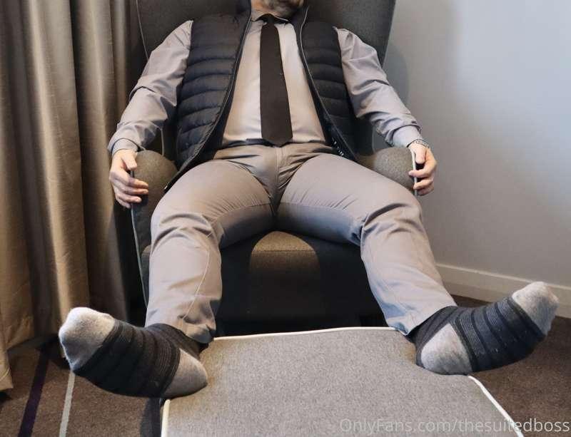 thesuitedboss image #3