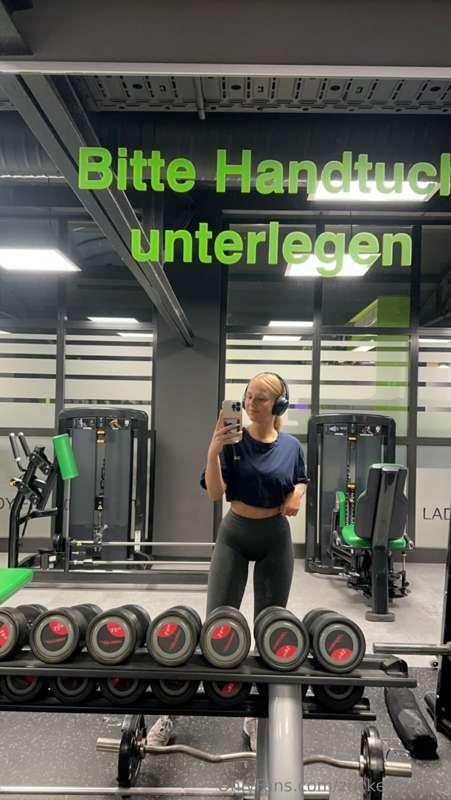 Ein bisschen Gym action🏋️‍♀️🍑