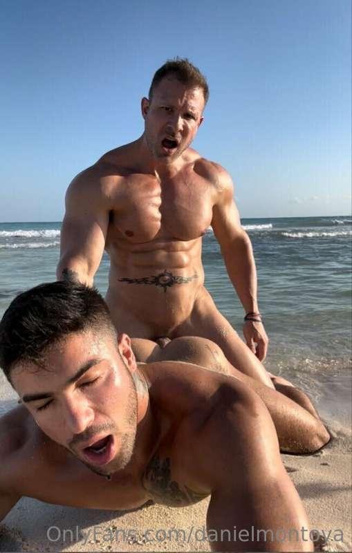 sex on the beach 
Coming soon 
@austinwolfff