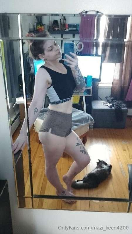 slender thick