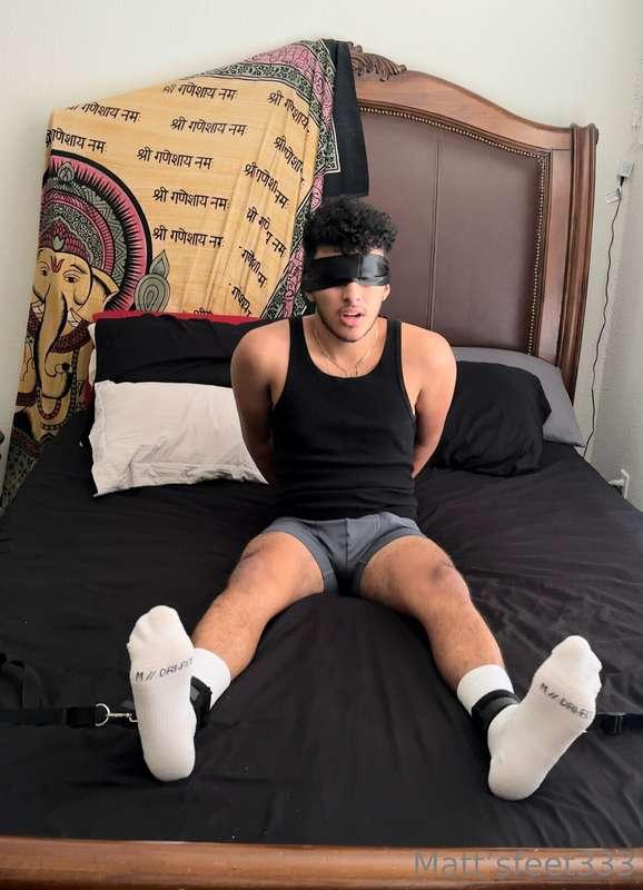 You guys love seeing me like this 😩