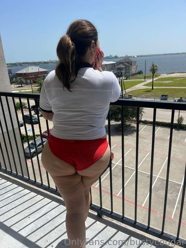 Have an Ass-tastic day 😘😘😘