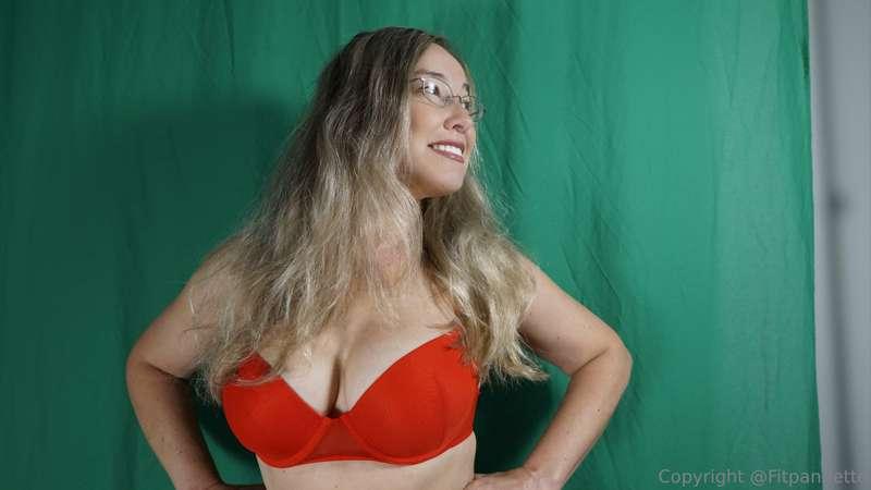 8/22/2023 red lingerie photos