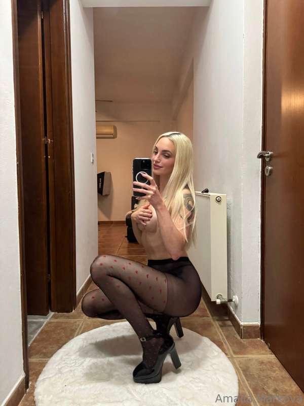 Later there will be a special gift in your DM‘s 😍🎁