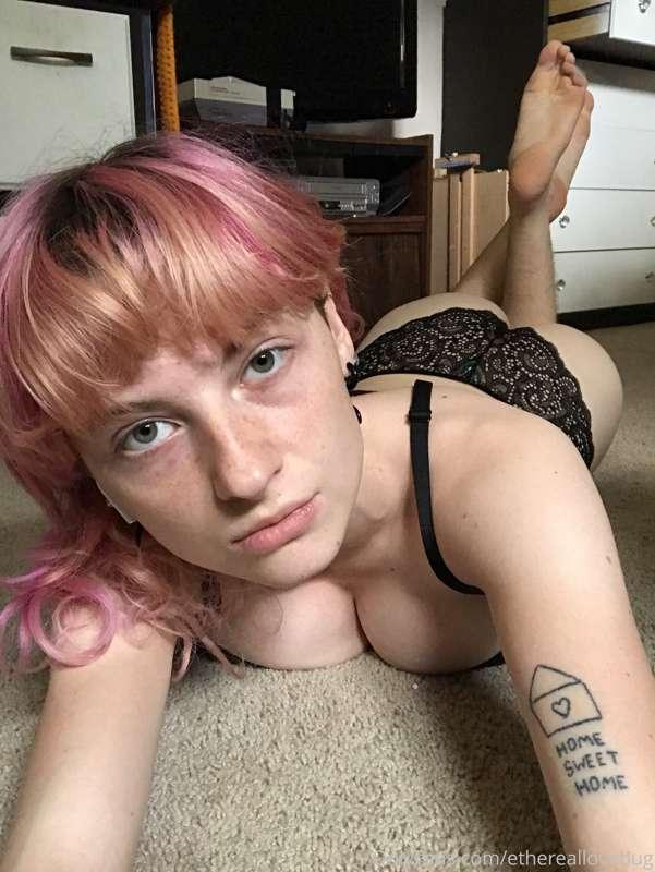 Can I please have that fat cock in my mouth daddy? I wanna s..
