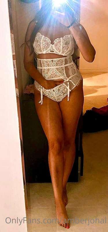 Night time is when I'm the naughtiest...😈