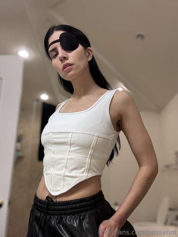 I decide when you get a taste, and I love making you wait. T..