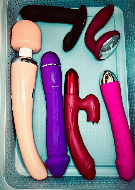 My toys are all clean and ready to play! 🤤🥵