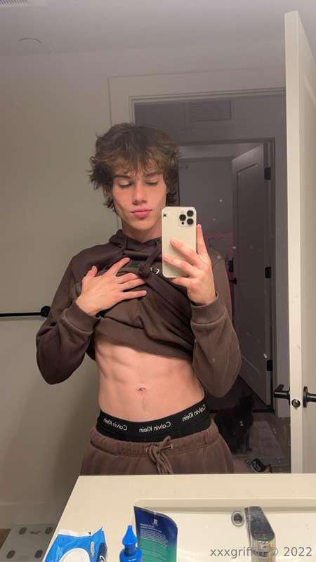 xxxgriffin image #0