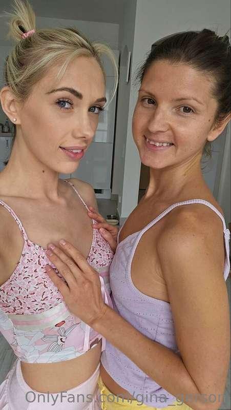 Do you wanna see how we undress each other with @skypiercexx..