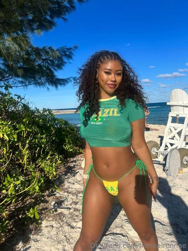 feeling myself in green lately 💚