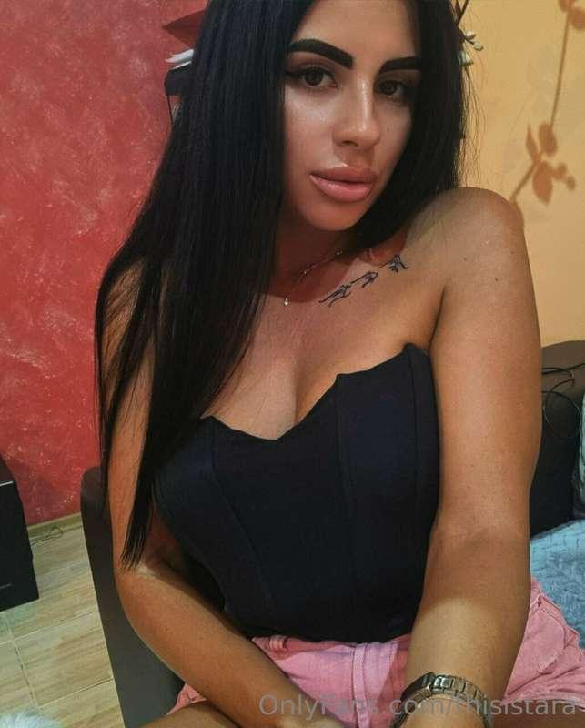 Anyone up for an aggressive cuddle?🙈🍆