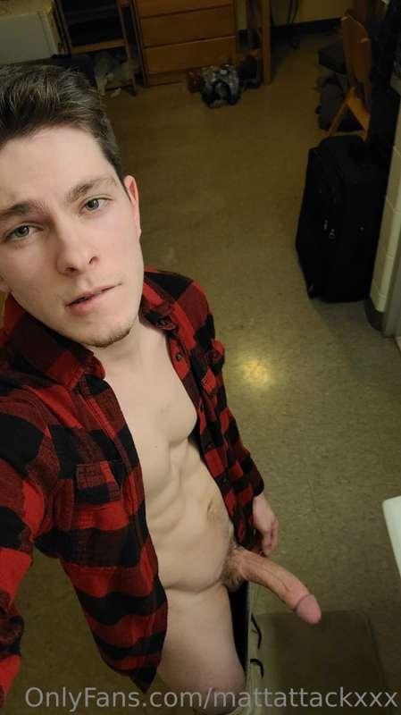 Just want someone to make love with rn