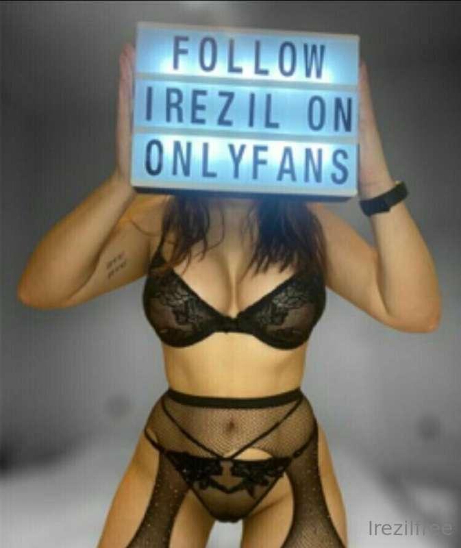 It’s a sign guys!!! You must like seeing me and you must lik..