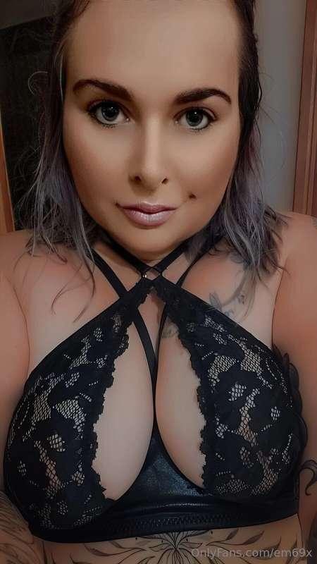 How bout a titty fuck? 😉