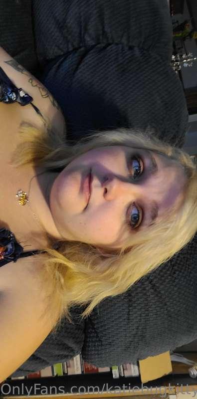 katiebugkitty122 image #0