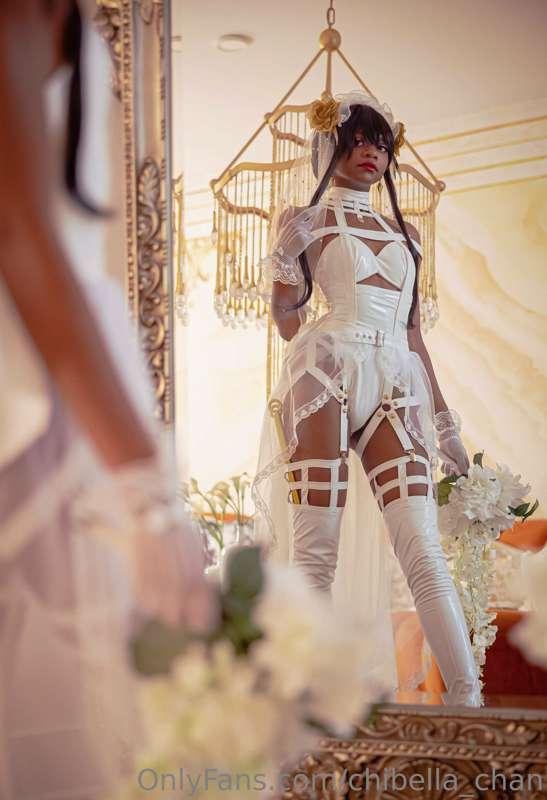 Yor is getting ready to marry you~

Let's consummate the mar..