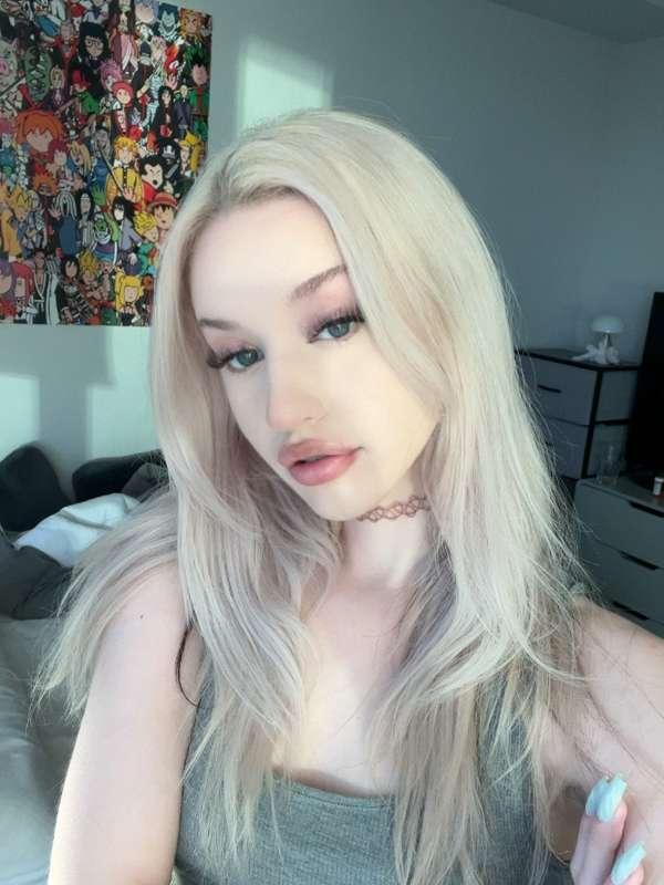 i could almost b a ghost