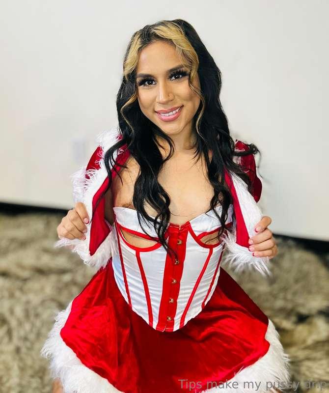 Do you think I’m on the Naughty or Nice list 🥵😻