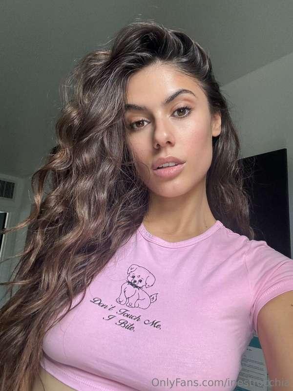 RAGAZZI SONO ONLINE ADESSO 💋💋  VI ASPETTO SUL MIO VIP PER UN..