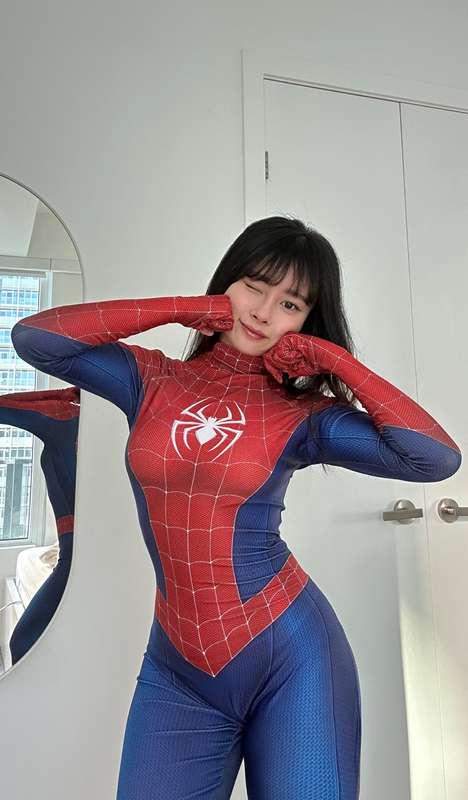 would u grab my waist and pull me close pwease? 🤭🤍