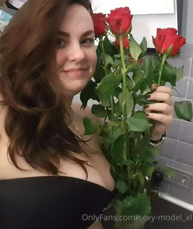 I love it when you give me flowers, it excites me