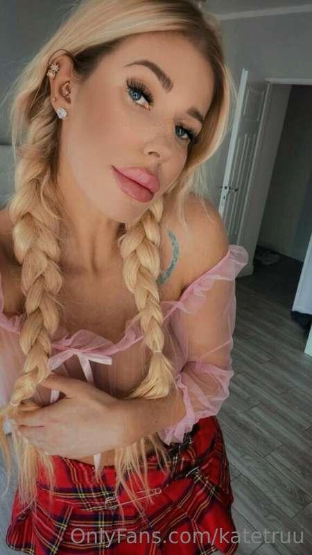 How do you like my outfit? FINISH sentance I would like to....