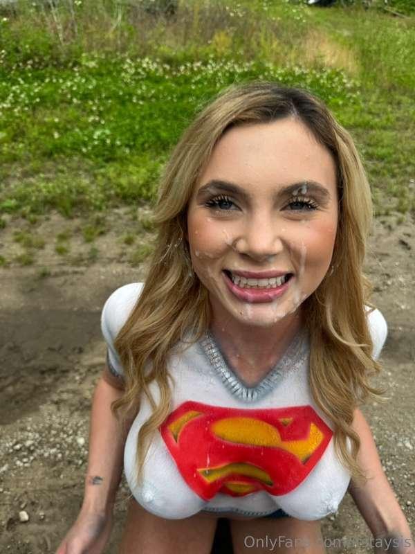 GOT MY FACE AND BODY PAINTED BY A STRANGER’S DICK IN PUBLIC ..