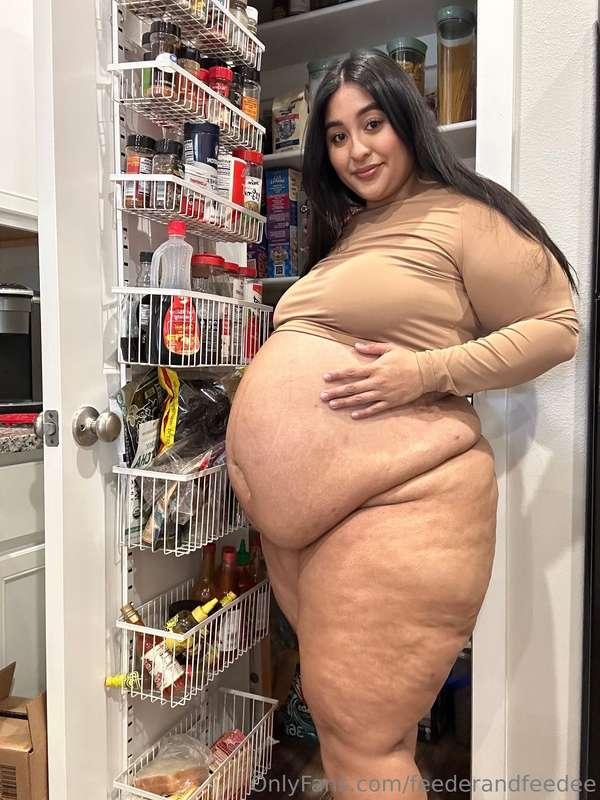 Throw back to when I tried to squeeze my fat gut into my pan..