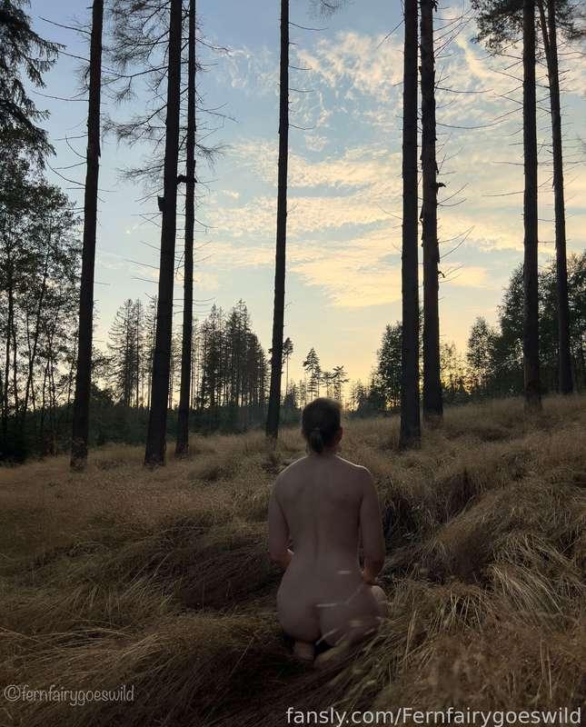 Today's IG post 

#fyp #butt #naturism #nudism #artistic #classy #curvy #outdoors