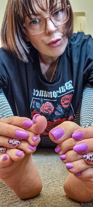 Matching Mani/Pedi 💜💅 because a lady is always matching 😉  H..