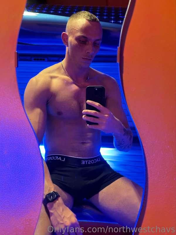 Sunbeds bring back memories 😉👇🏼
https://onlyfans.com/3120290..
