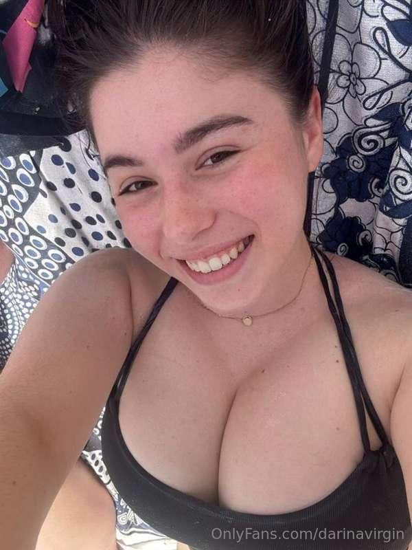 @sophieracy just turned 18 and turned her page FREE ✅ Click ..