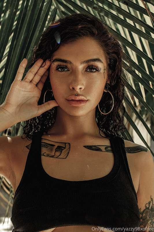 Hiii it’s me Yazzy, your dream Girl🦋
It’s my birthday on Mon..