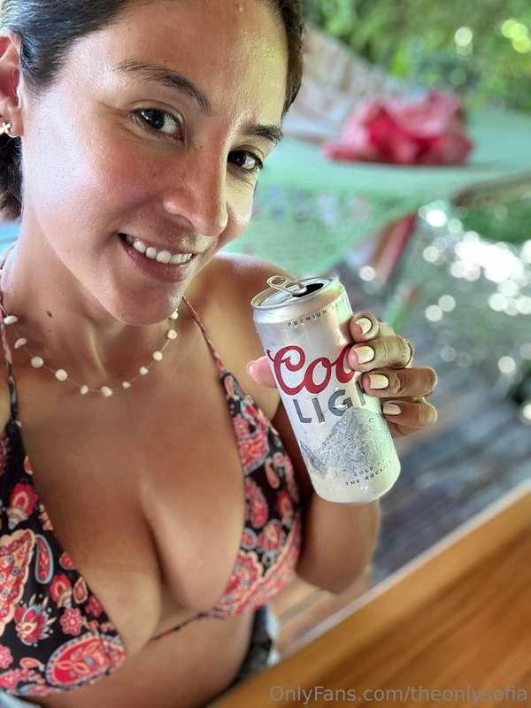 Coke or Me ?