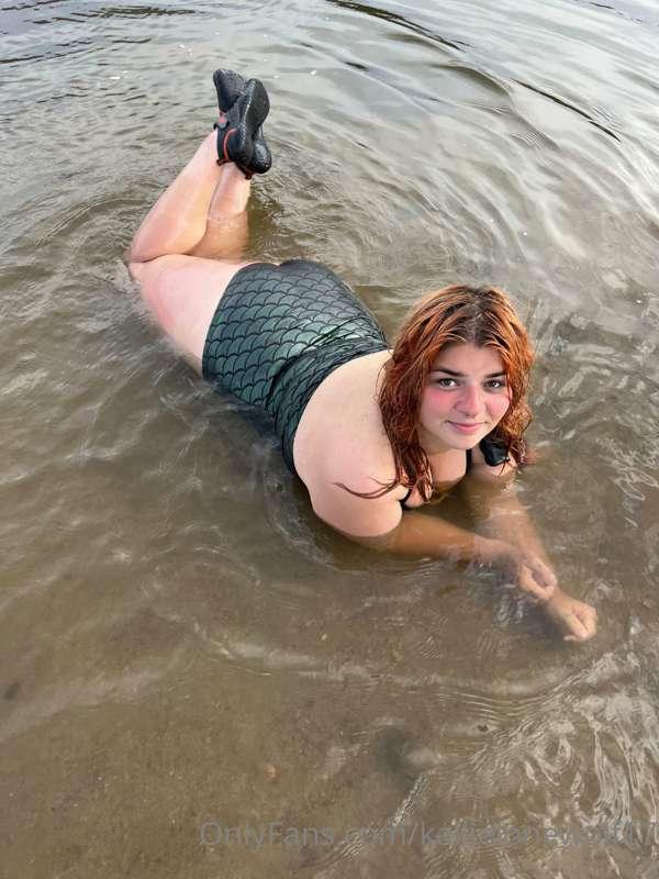 Im feeling really insecure right now, i wanna post a sex vid..