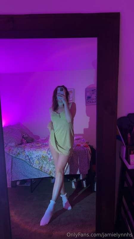 it’s still sundress with no panties season 🍑🍓