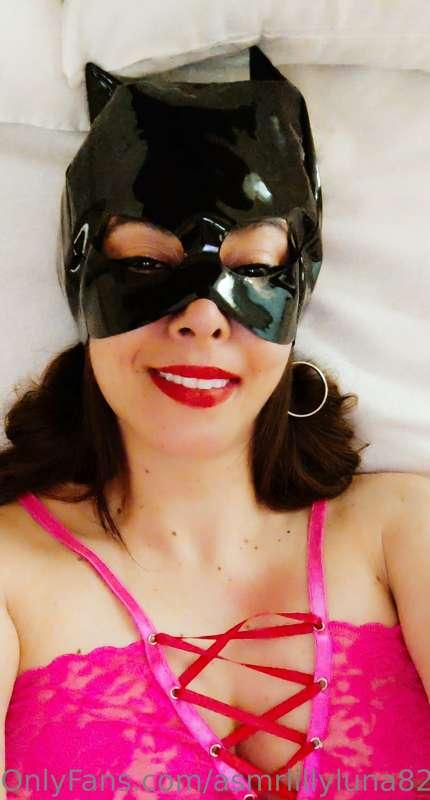 In the next post I'm going to take off my lingerie do you wa..
