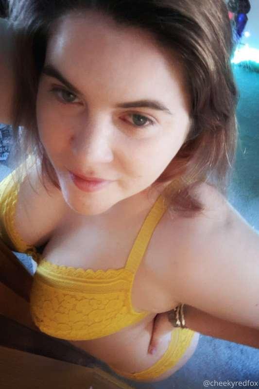 cheekyredfox image #0