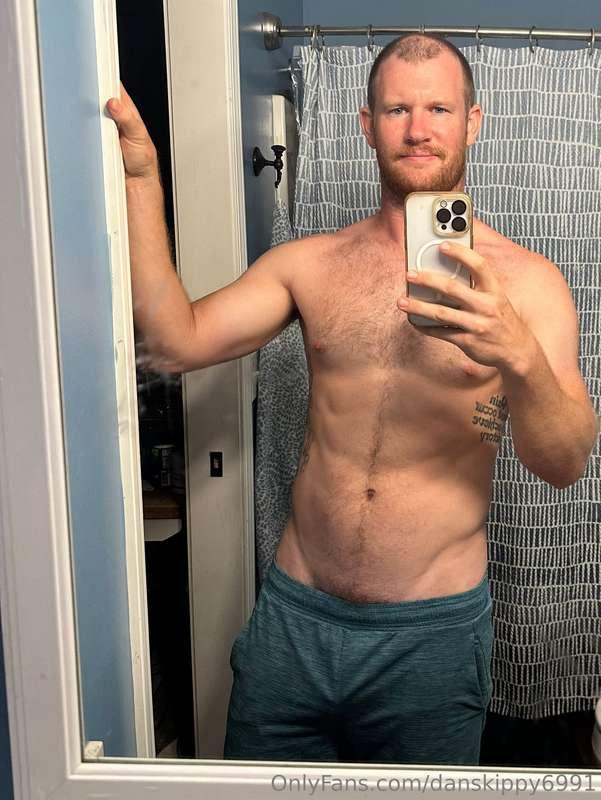 I’ll be cleaning my mirror tomorrow 🧼